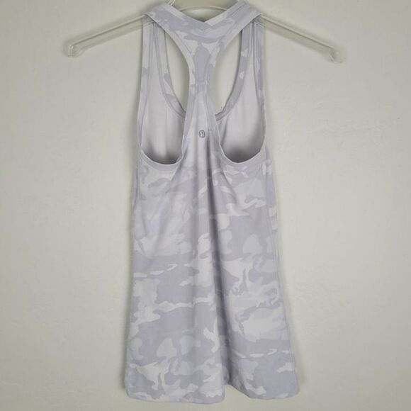 Lululemon Size 4 Cool Racerback Tank Top Incognito Camo Alpine White Multi Gray - Picture 5 of 9